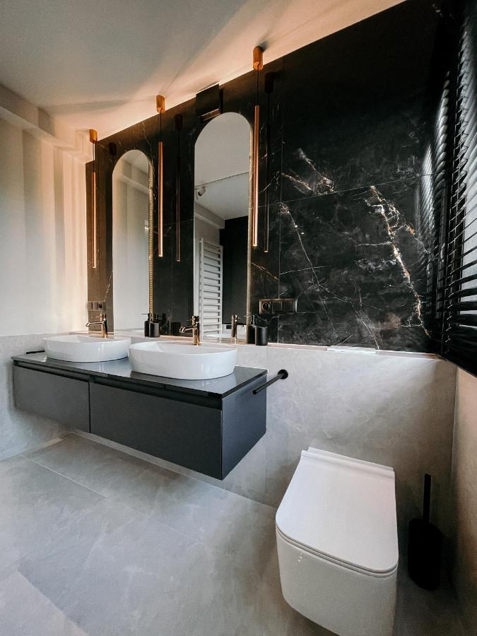 Apartment Penthouse Sloneczna Rapsodia - Blisko Parku Zdrojowego - Duzy Taras Na Dachu - Piekny Widok - Winda - Garaz *