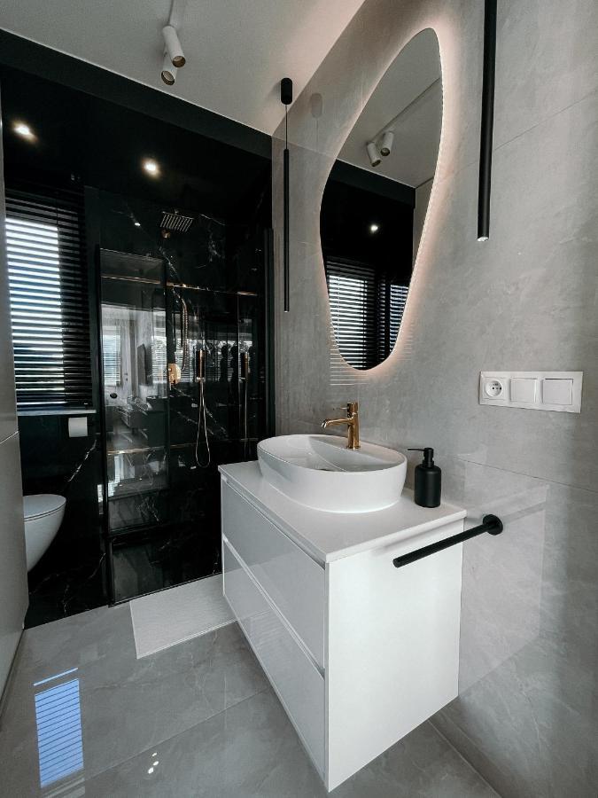 Penthouse Sloneczna Rapsodia - Blisko Parku Zdrojowego - Duzy Taras Na Dachu - Piekny Widok - Winda - Garaz Apartment *
